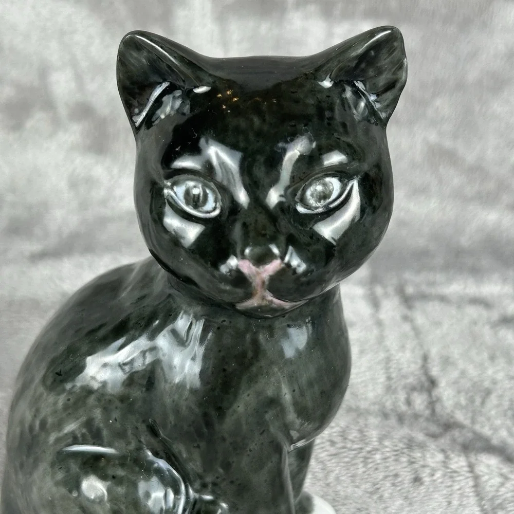 Vintage Ceramic Cat 5 inches White Paws Kitty Figurine Kitten Retro Kitsch Decor
